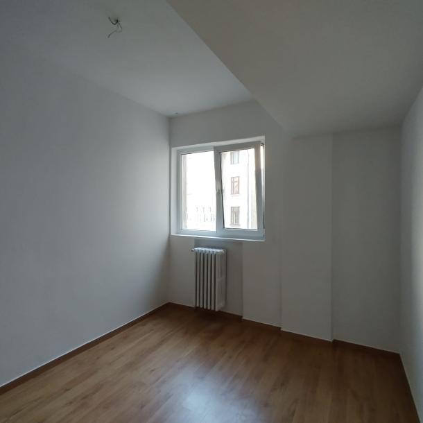 Apartament 3 camere nemobilat, etaj 3 din 8, Cismigiu, 120000EUR-11