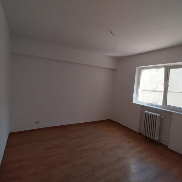 Apartament 3 camere nemobilat, etaj 3 din 8, Cismigiu, 120000EUR-14