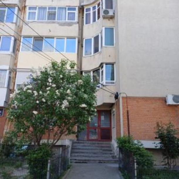 Apartament 3 camere Cernavoda Central Scoala nr.3-9