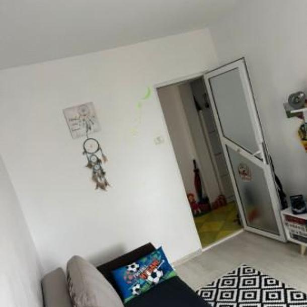 Apartament cu 3 camere-2