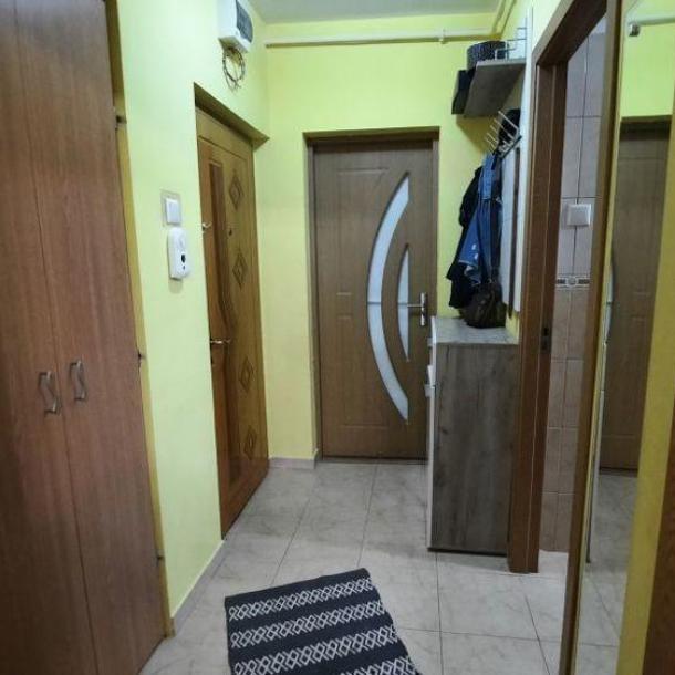 Vand apartament 3 camere Tomis Nord, M-uri, zona Brotacei-6