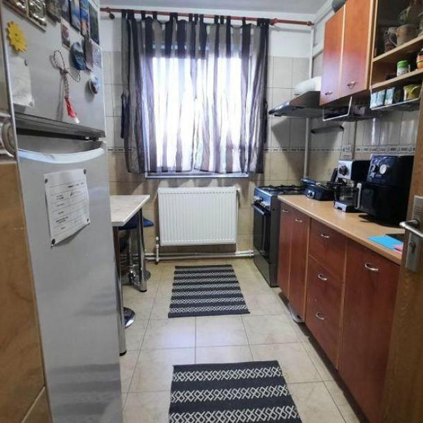 Vand apartament 3 camere Tomis Nord, M-uri, zona Brotacei-5